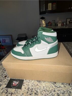 Size 9Jordan 1 Retro High OG Gorge Green SKU DZ5485-300 Preowned No Box